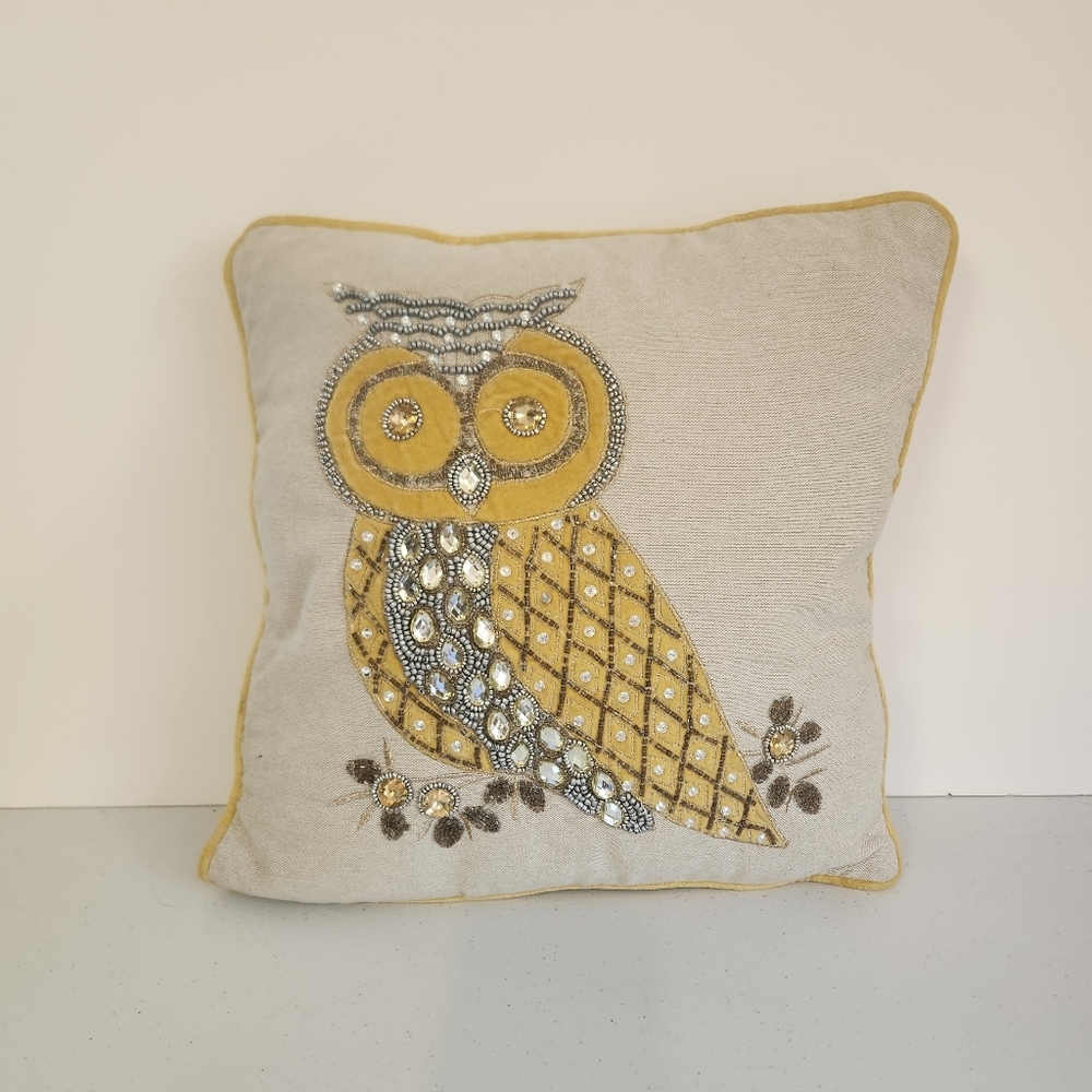 Pier 1 Imports Beaded Jeweled Embroidered Owl Pillow 14" x 14" Yellow Silver